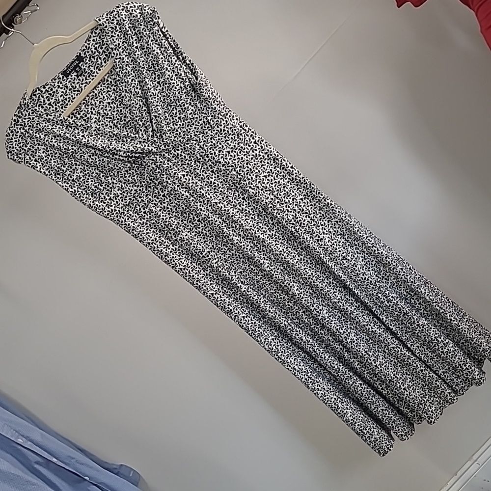 George sz 4-6 blk & white poly spandex blend dress